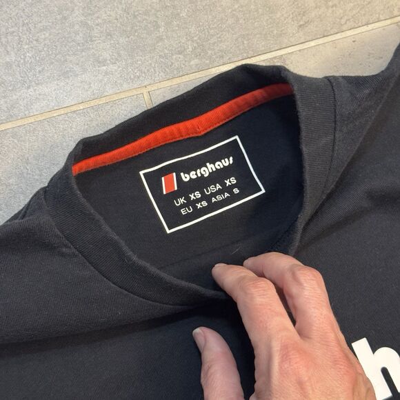 Berghaus Big Logo Lot of 2 Men’s T-Shirts – Black & Blue – Size XS Outdoor - Picture 9 of 12